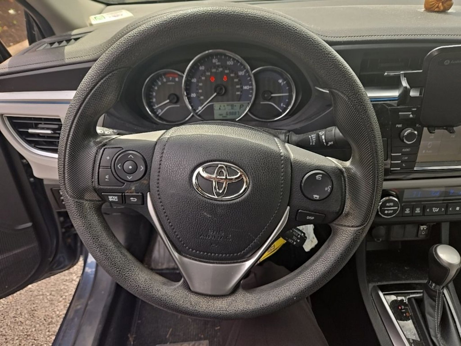 Used 2016 Toyota Corolla LE FWD image 13