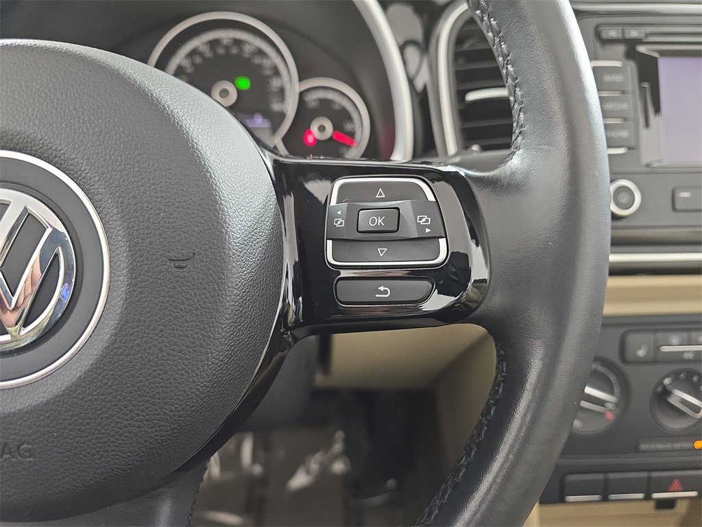 Used 2014 Volkswagen Beetle 2.5 image 20