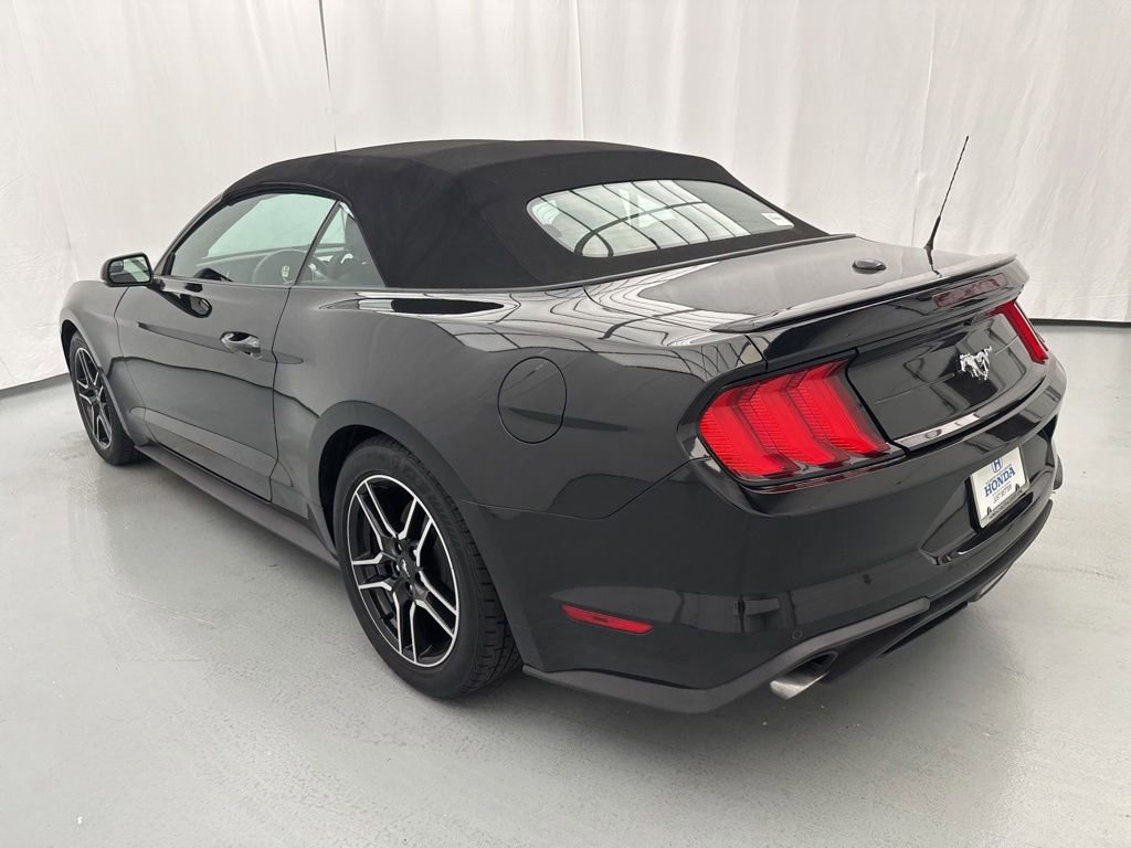 Used 2020 Ford Mustang Premium RWD image 5