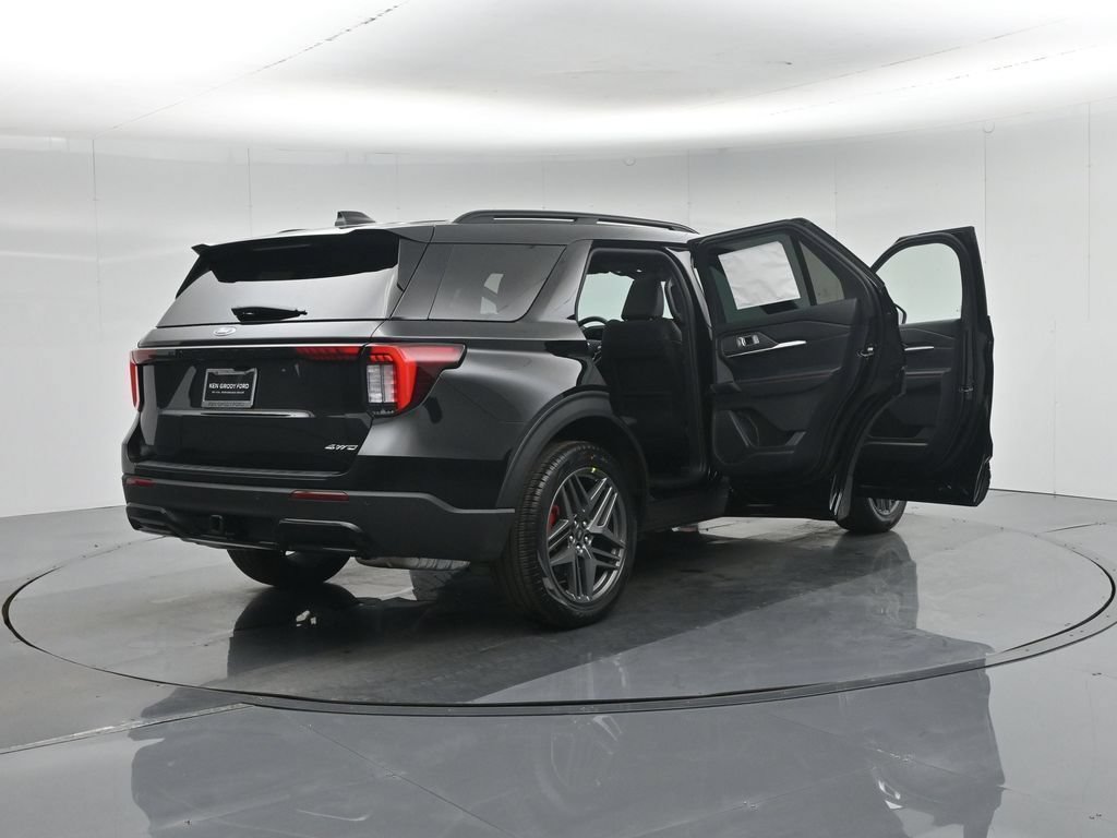 New 2026 Ford Explorer ST-Line w/ ST-Line Street Pack AWD/4WD image 47