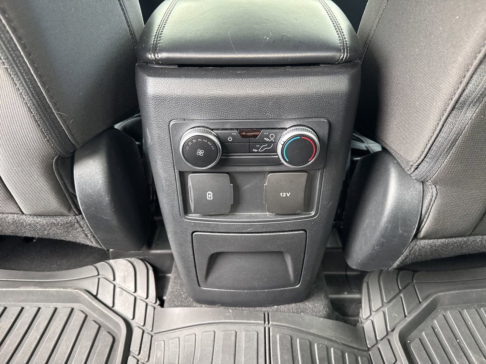 Used 2022 Ford Explorer XLT w/ Class IV Trailer Tow Package image 18