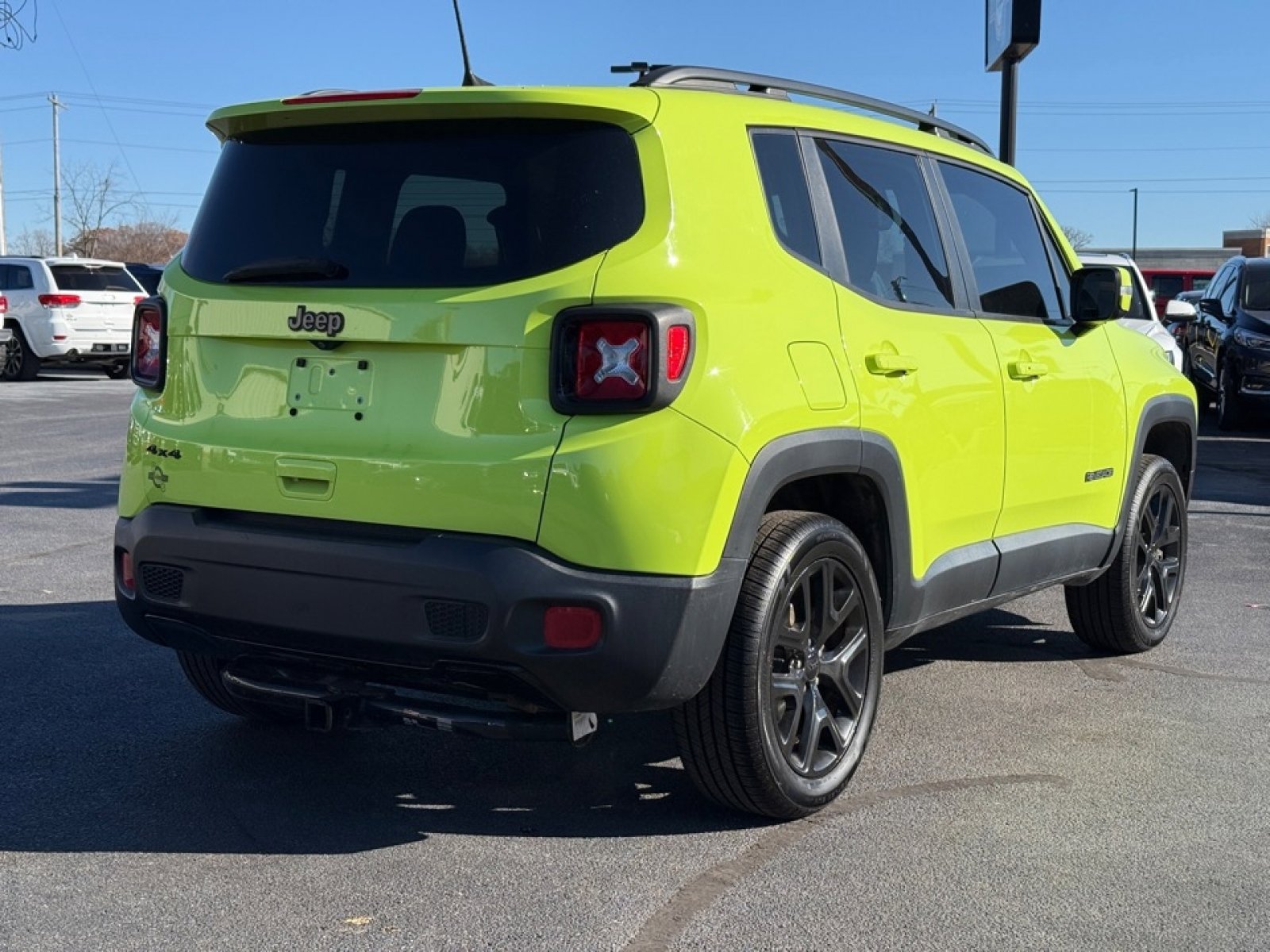 Used 2018 Jeep Renegade Altitude image 8