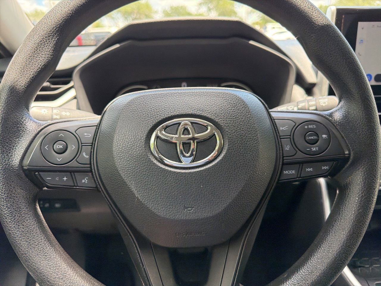 Used 2024 Toyota RAV4 XLE FWD image 10