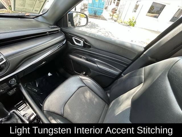 Certified 2022 Jeep Compass Altitude image 11