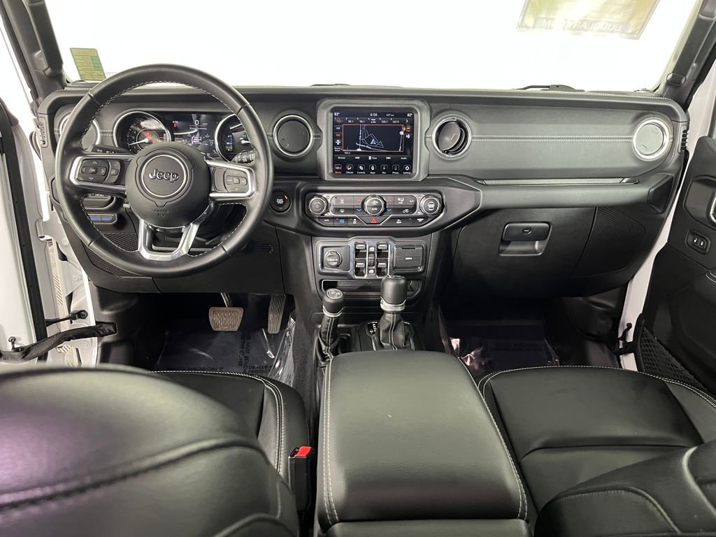 Used 2022 Jeep Wrangler Unlimited Sahara image 17