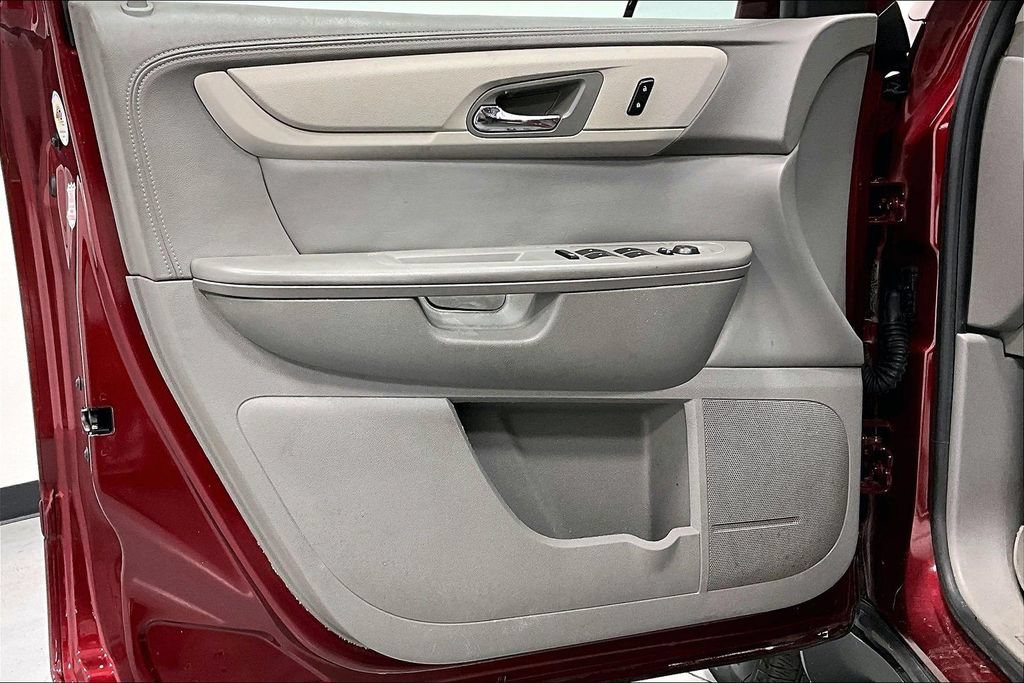 Used 2016 Chevrolet Traverse LT FWD image 21
