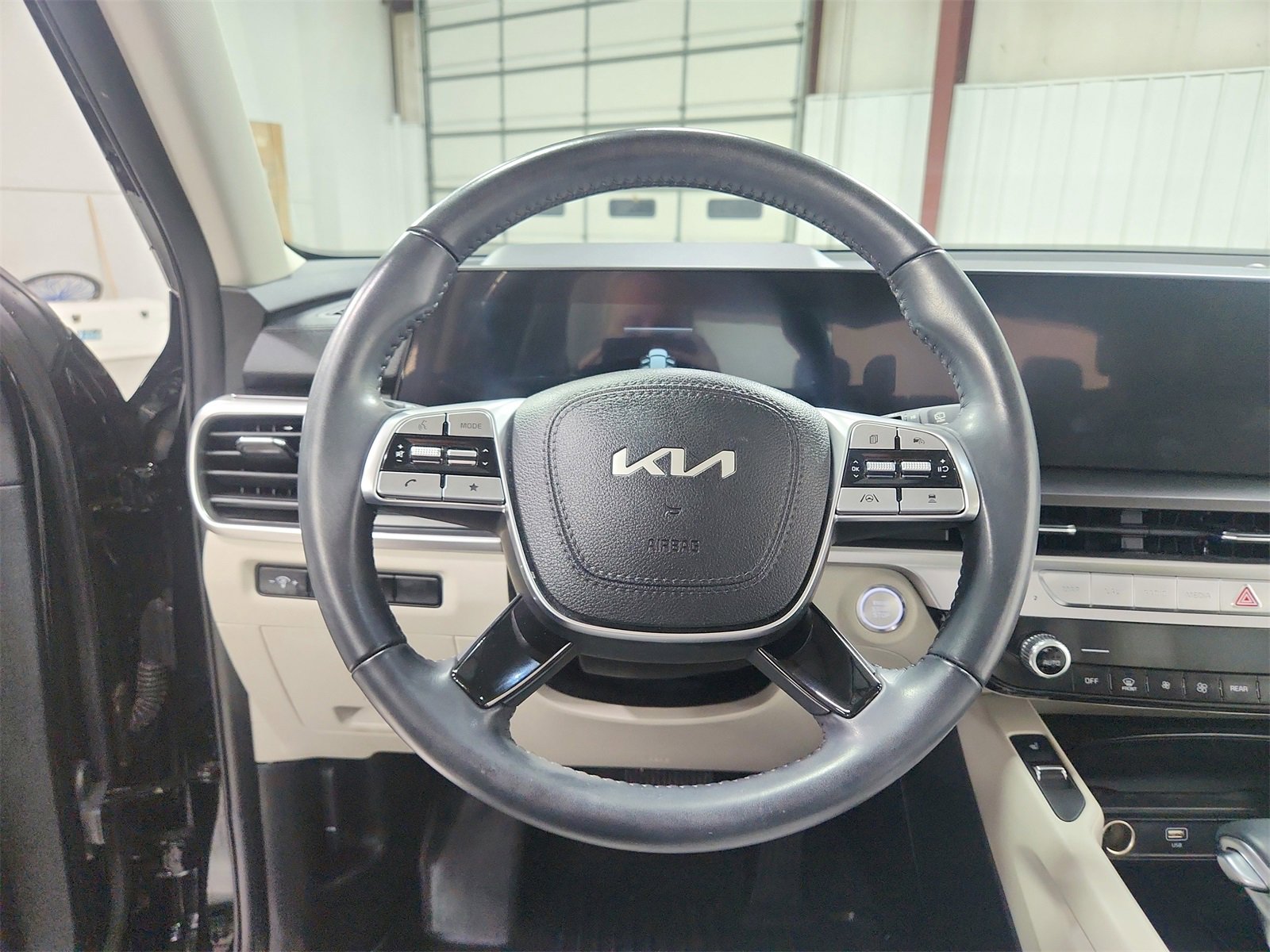 Used 2024 Kia Telluride S w/ S Sunroof Package image 23