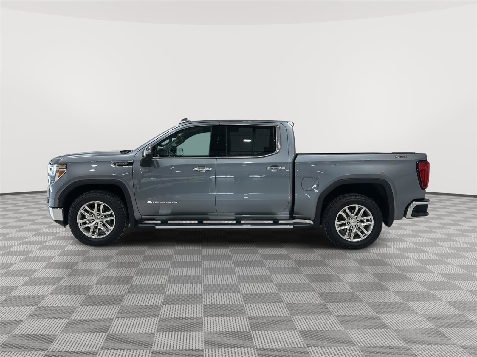 Used 2021 GMC Sierra 1500 SLT w/ SLT Premium Plus Package image 2