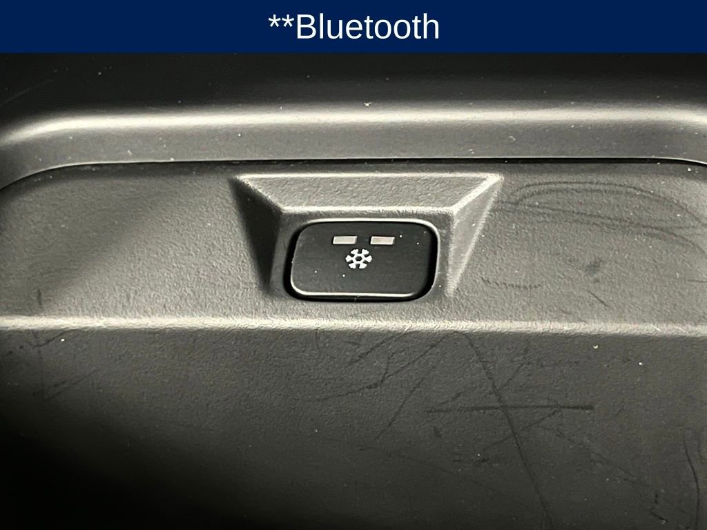 Used 2022 Land Rover Defender 110 X-Dynamic HSE image 13