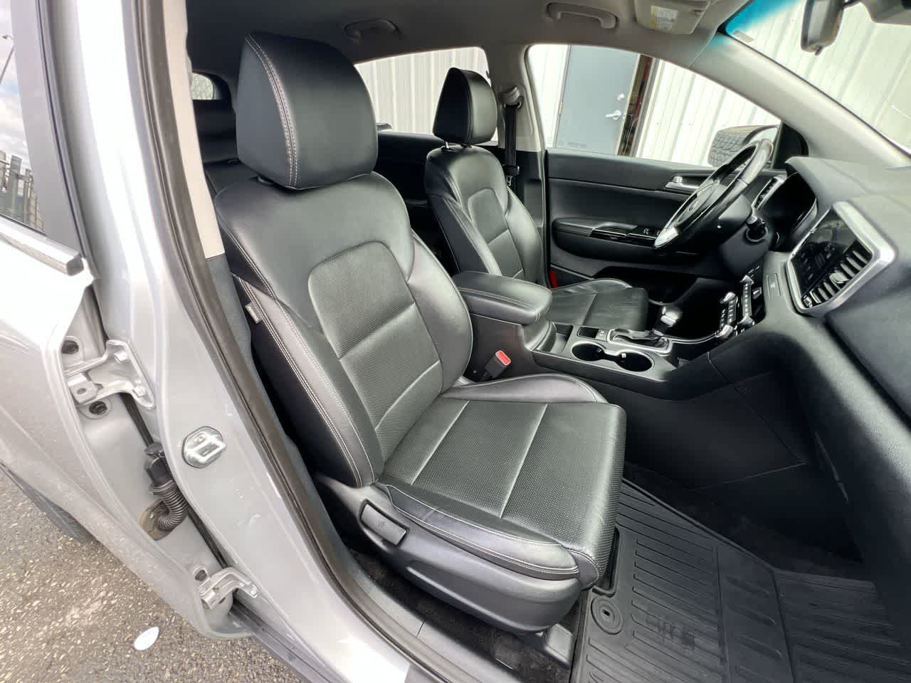 Used 2020 Kia Sportage EX FWD image 28