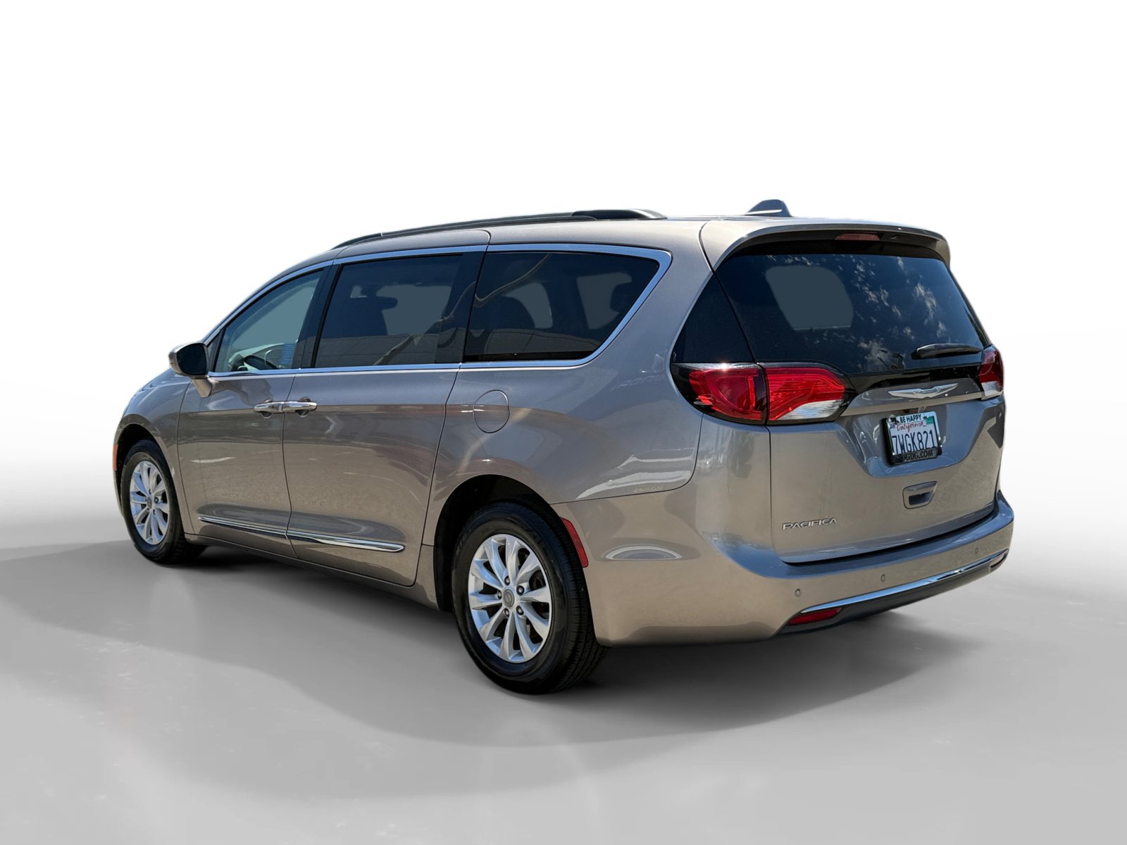 Used 2017 Chrysler Pacifica Touring-L FWD image 3