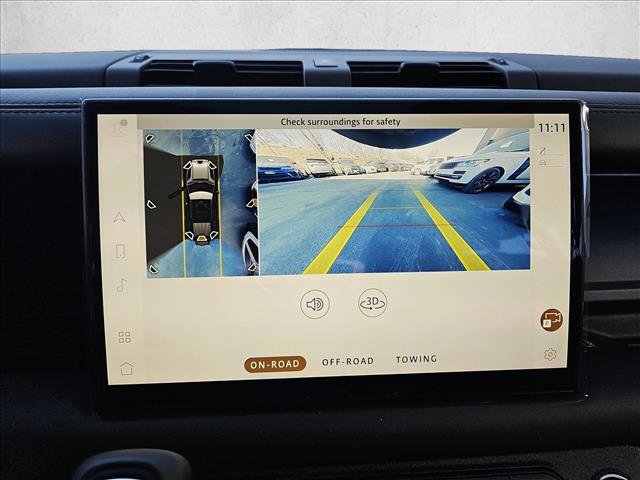 Used 2025 Land Rover Defender 110 X-Dynamic SE image 23