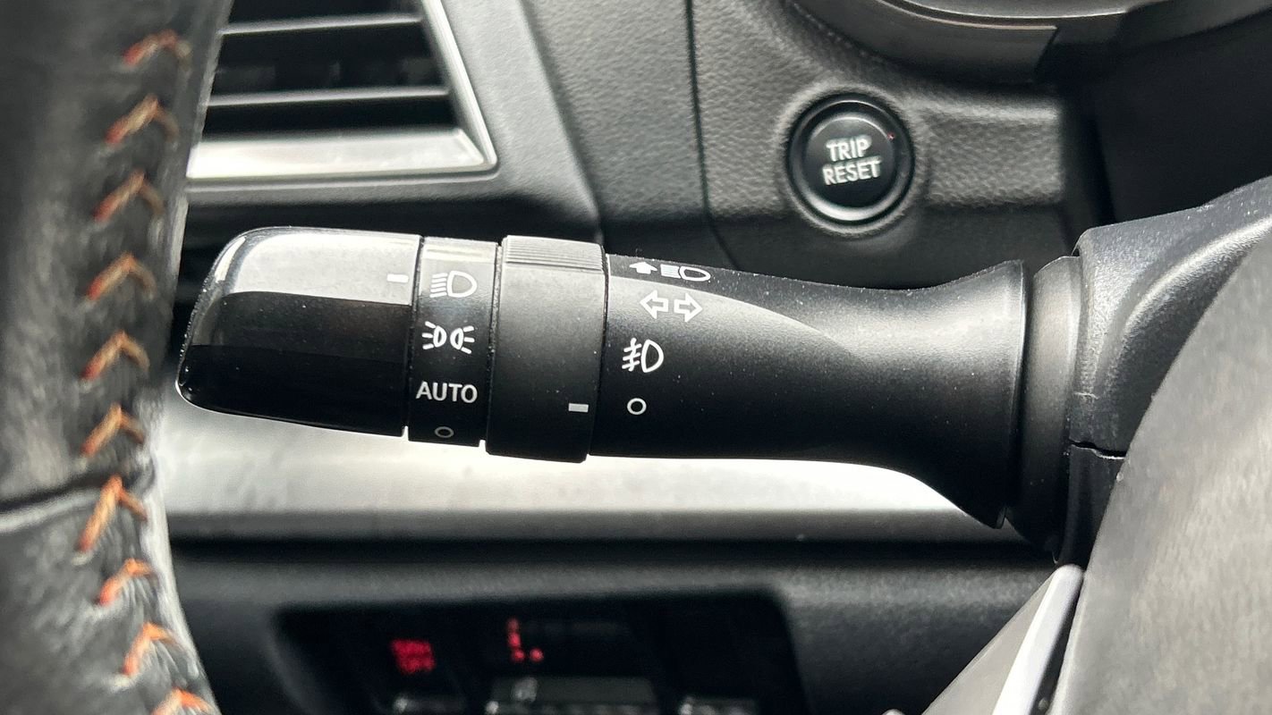 Used 2020 Subaru Crosstrek 2.0i Limited w/ Moonroof Package w/Navigation image 23