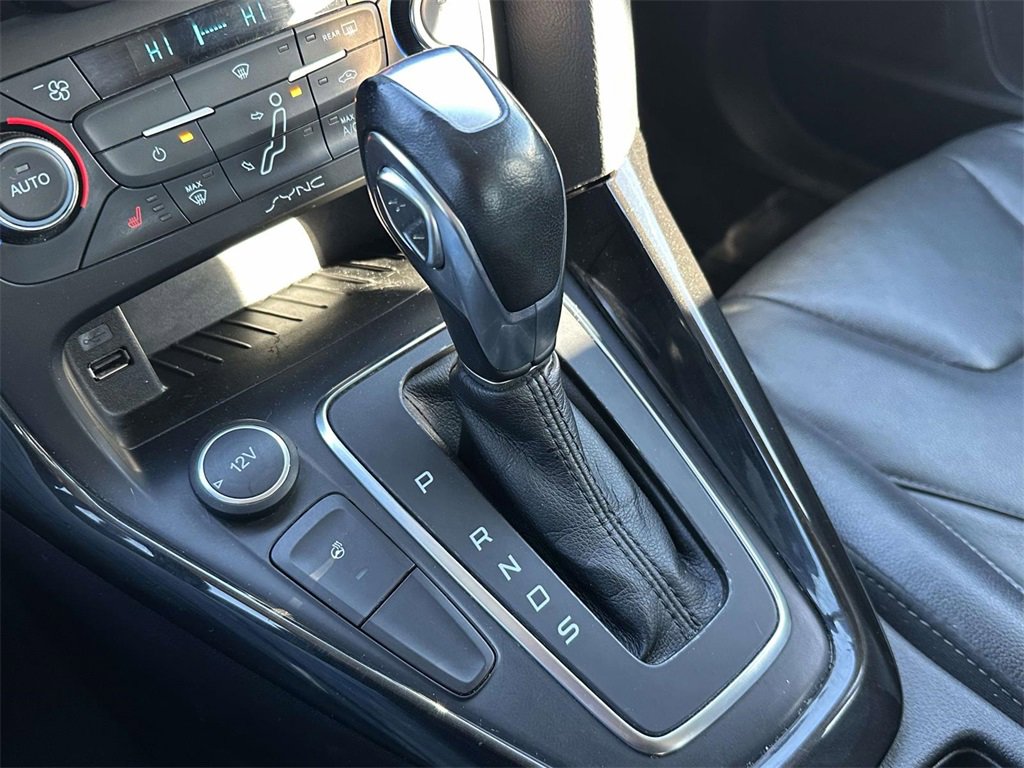 Used 2015 Ford Focus Titanium w/ Titanium Cold Weather Package image 6