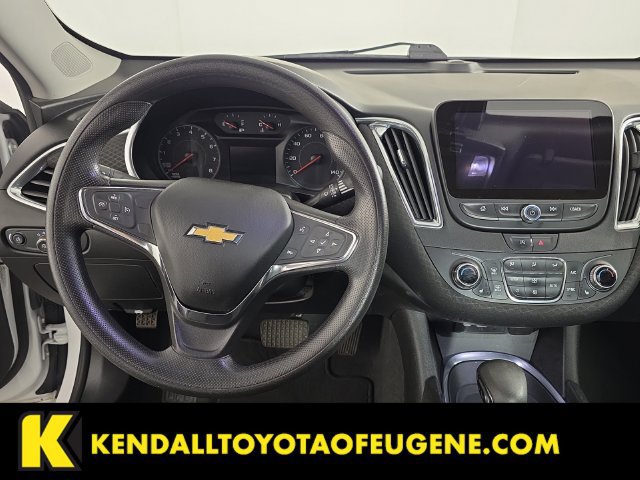 Used 2021 Chevrolet Malibu LT FWD image 12