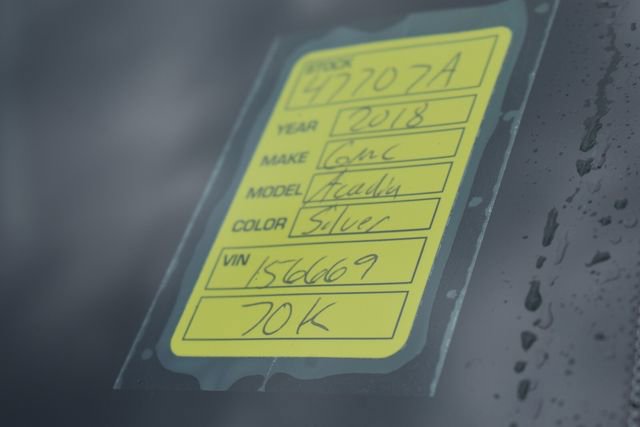 Used 2018 GMC Acadia SLT w/ LPO, Floor Liner Package AWD/4WD image 16