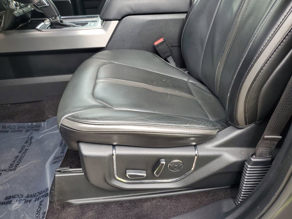 Used 2017 Ford F150 Platinum w/ Equipment Group 701A Luxury AWD/4WD image 21