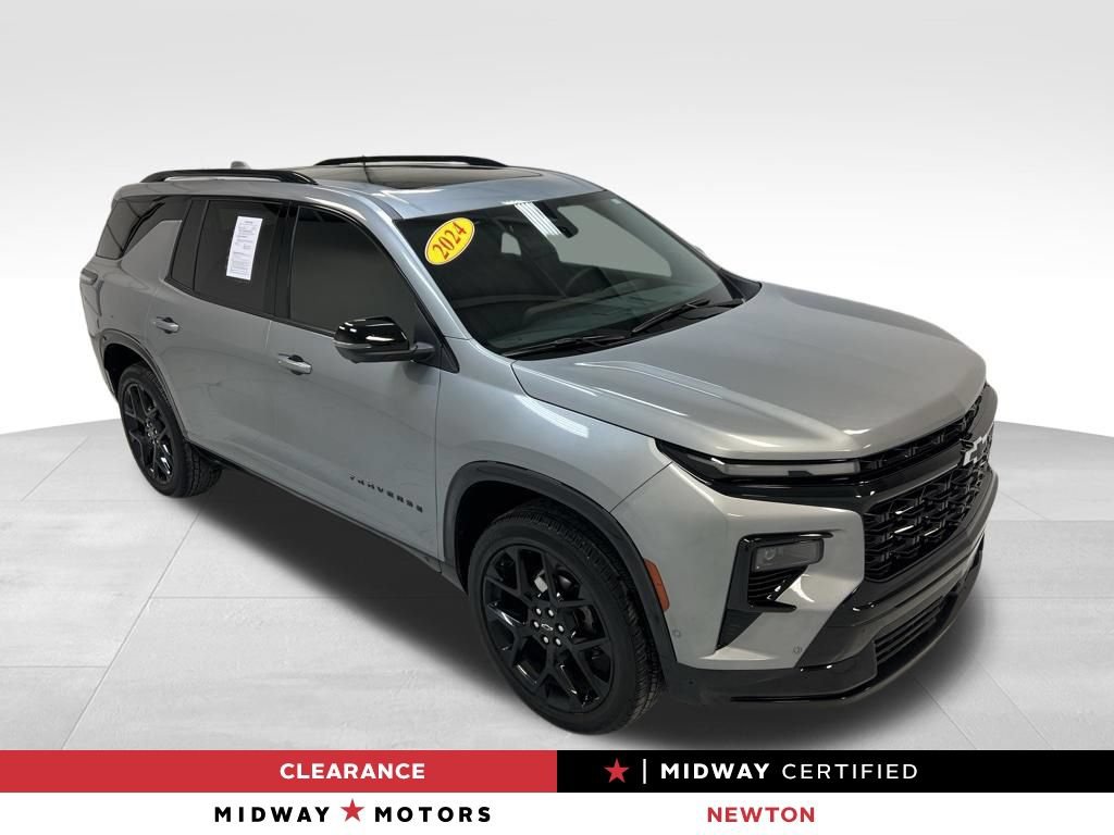 Used 2024 Chevrolet Traverse RS image 1