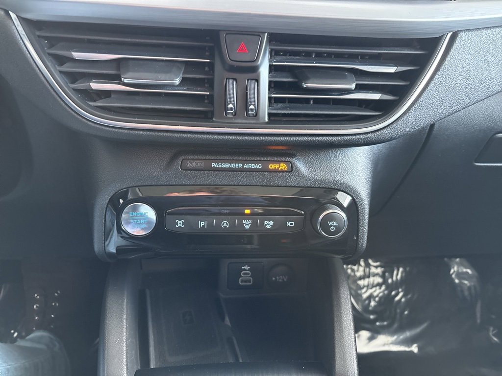 Used 2024 Ford Escape Platinum image 18