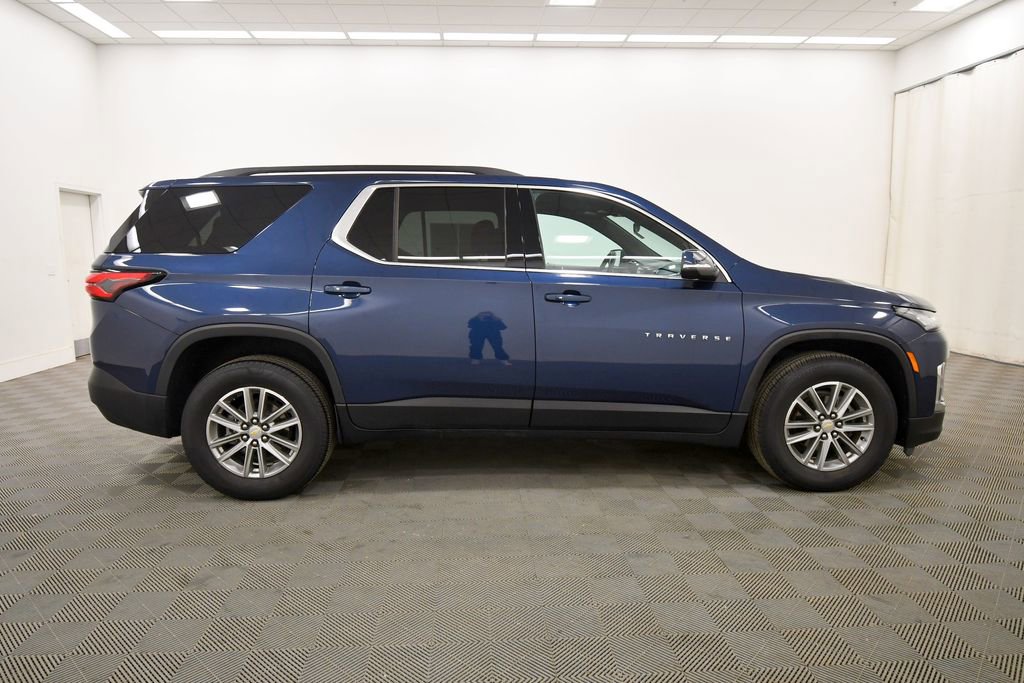 Used 2023 Chevrolet Traverse LT AWD/4WD image 9