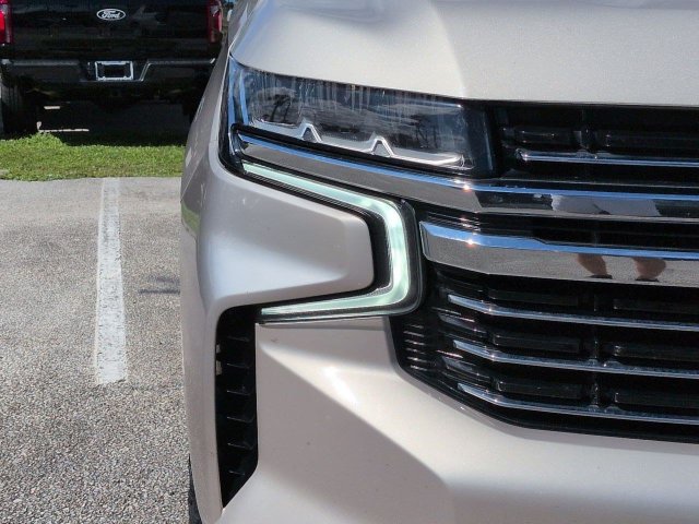 Used 2023 Chevrolet Suburban LT AWD/4WD image 10