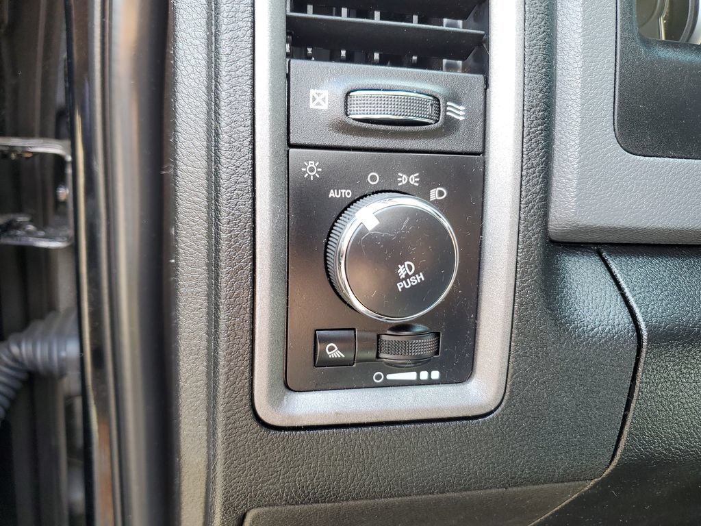 Used 2019 RAM 1500 Tradesman w/ SXT Plus Group AWD/4WD image 16