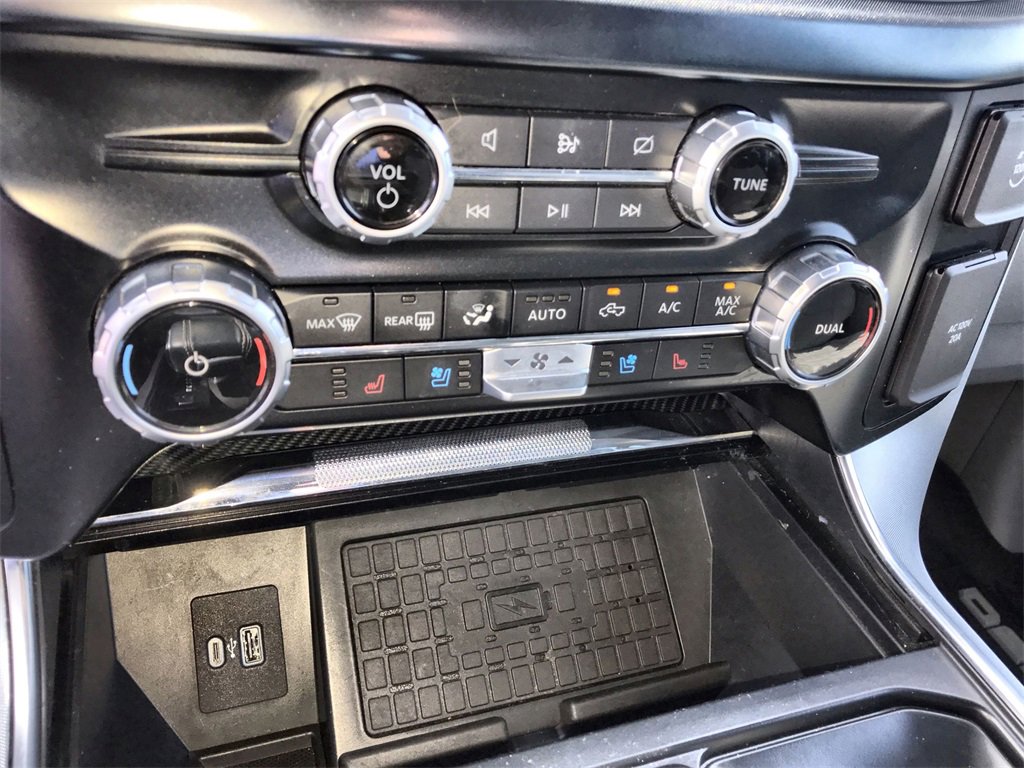 Used 2023 Ford F150 Limited image 19