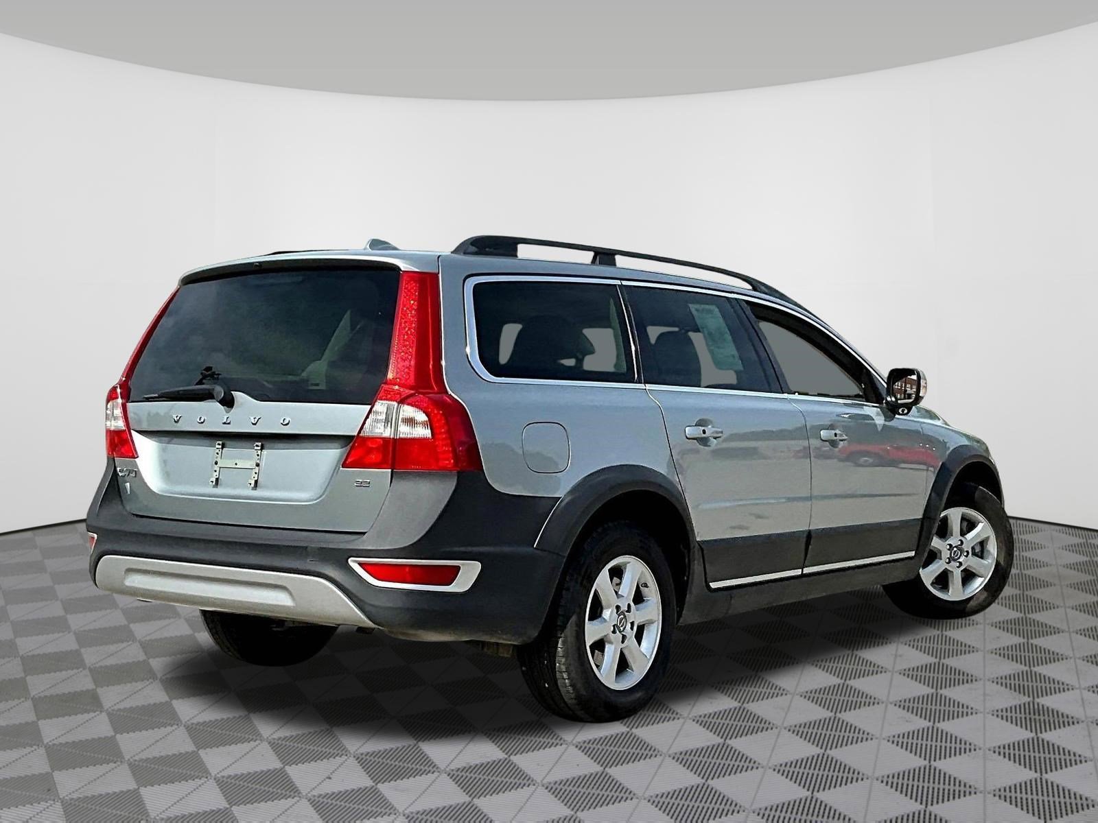 Used 2013 Volvo XC70 3.2 image 6