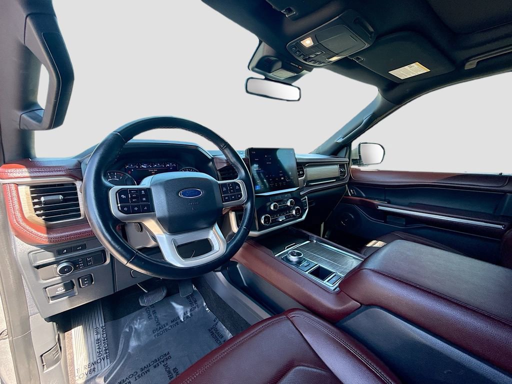 Used 2022 Ford Expedition Limited image 9