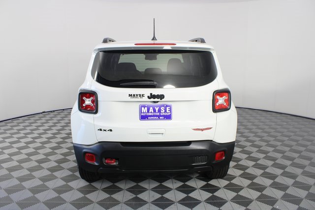 Used 2023 Jeep Renegade Trailhawk image 22