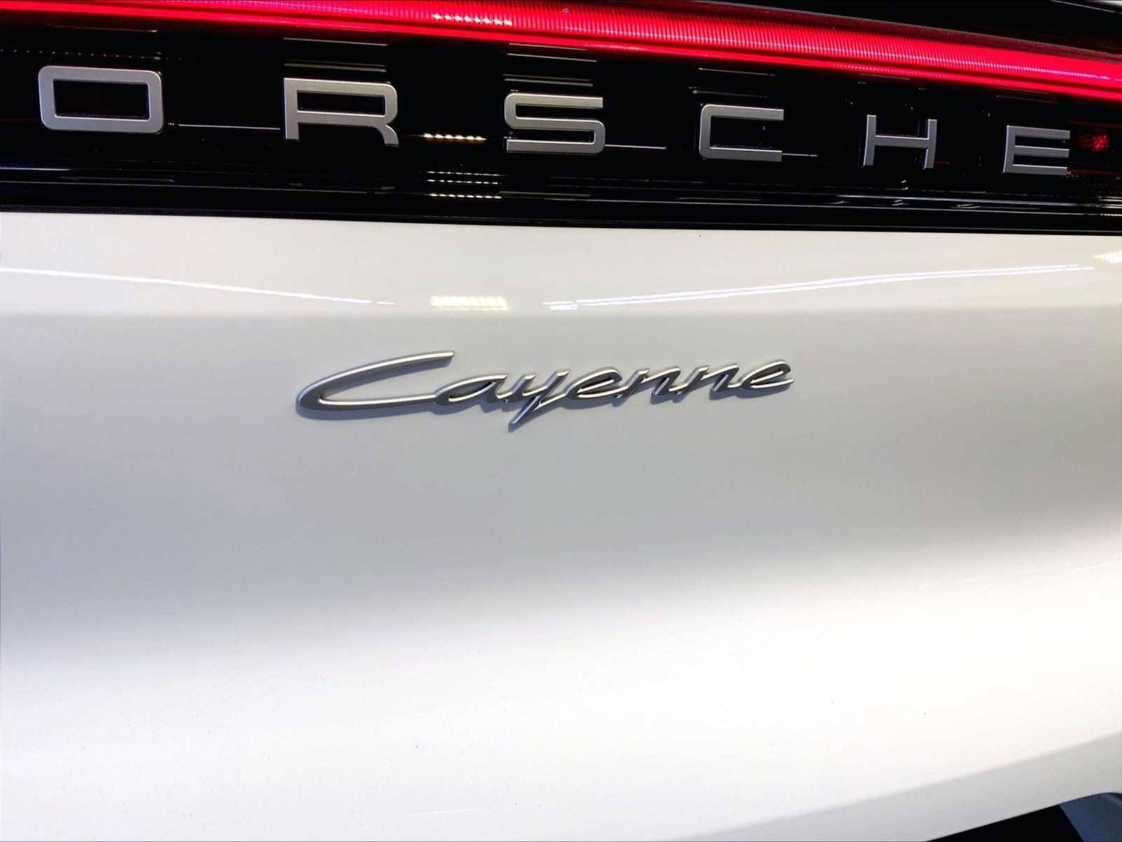 New 2026 Porsche Cayenne image 19
