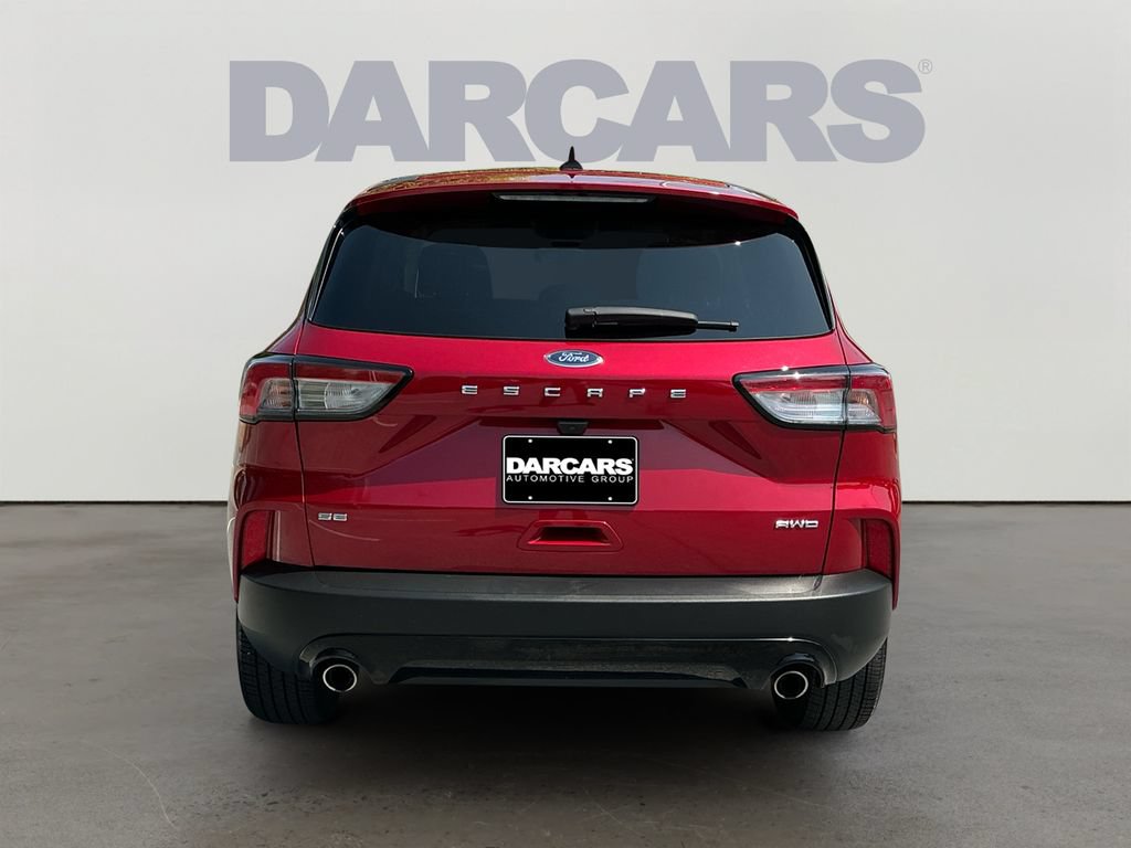 Used 2022 Ford Escape SE w/ SE Sport Appearance Package AWD/4WD image 6