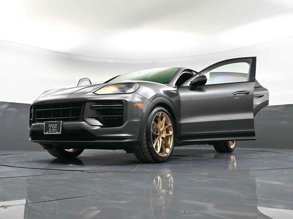 Certified 2024 Porsche Cayenne Turbo GT AWD/4WD image 41