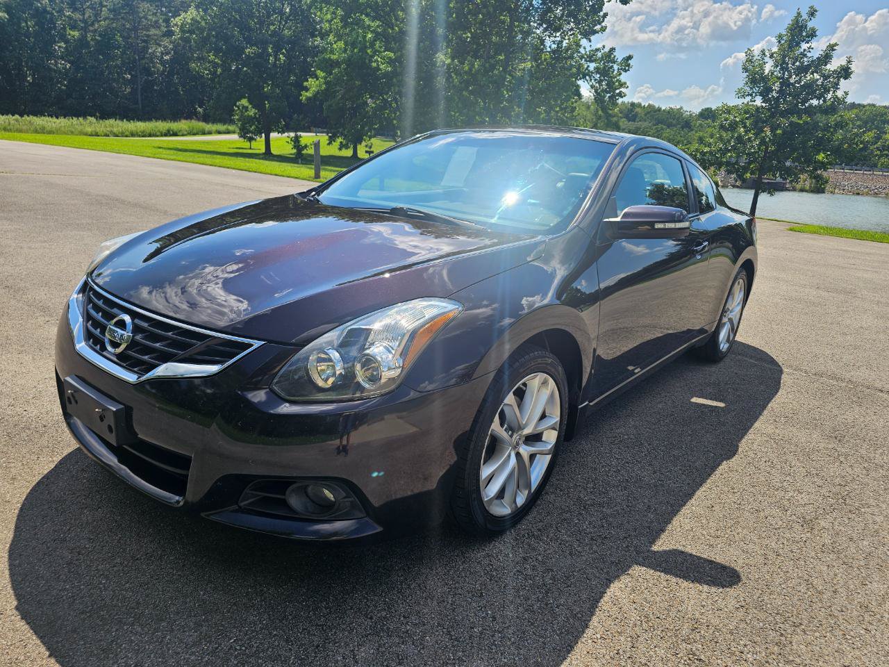 Used 2012 Nissan Altima 3.5 SR FWD image 11