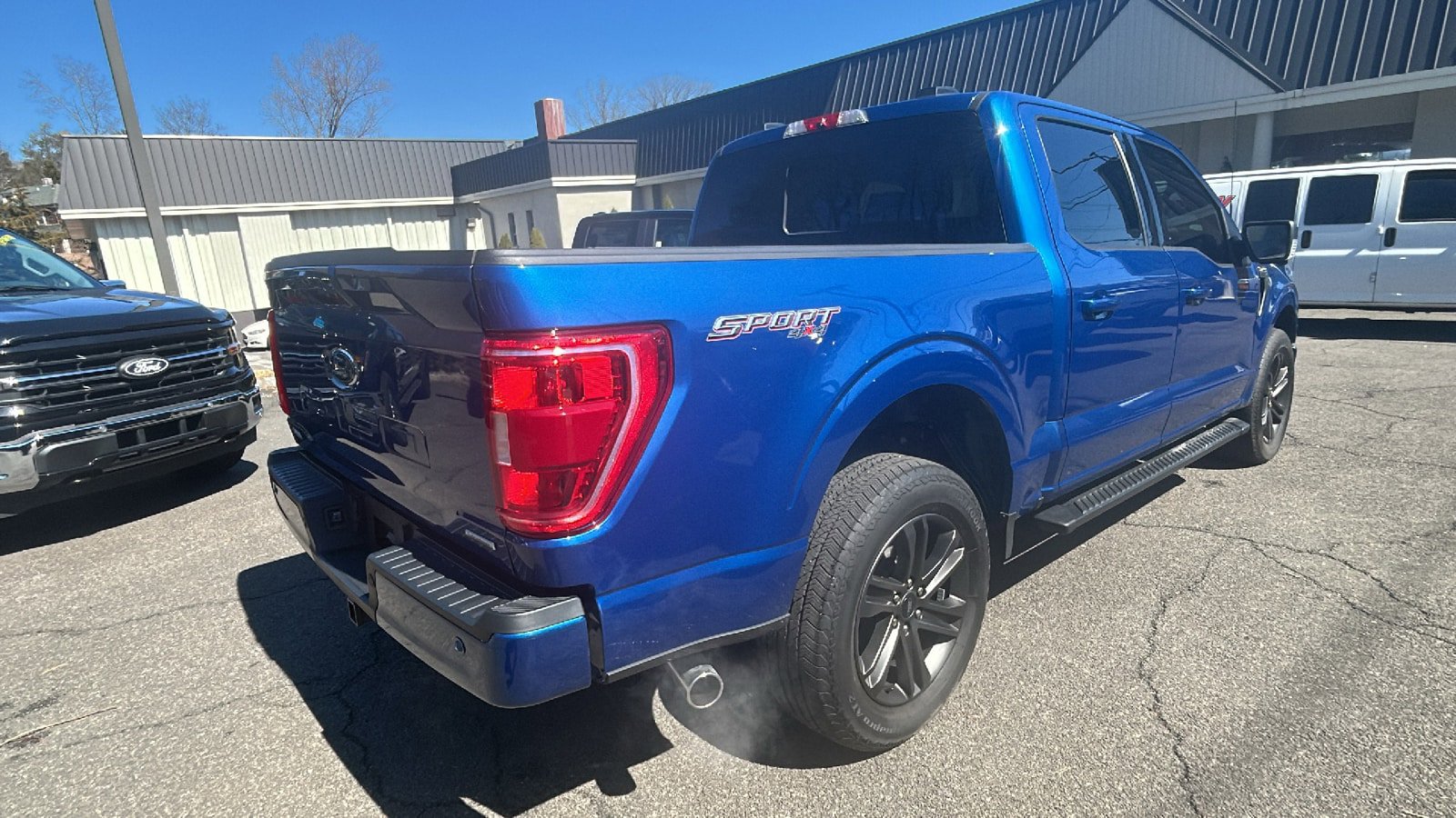 Used 2022 Ford F150 XLT w/ Equipment Group 302A High AWD/4WD image 10