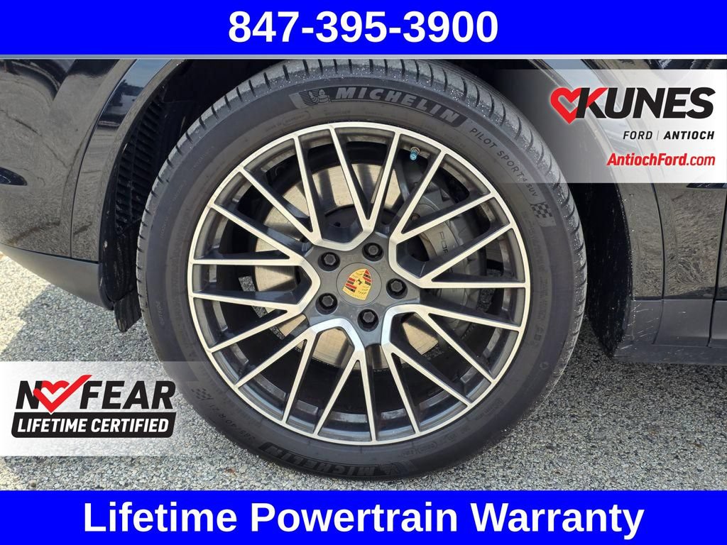 Used 2019 Porsche Cayenne S AWD/4WD image 17