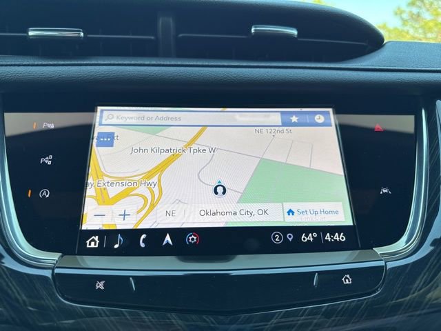 Used 2022 Cadillac XT6 Premium Luxury w/ Technology Package FWD image 11