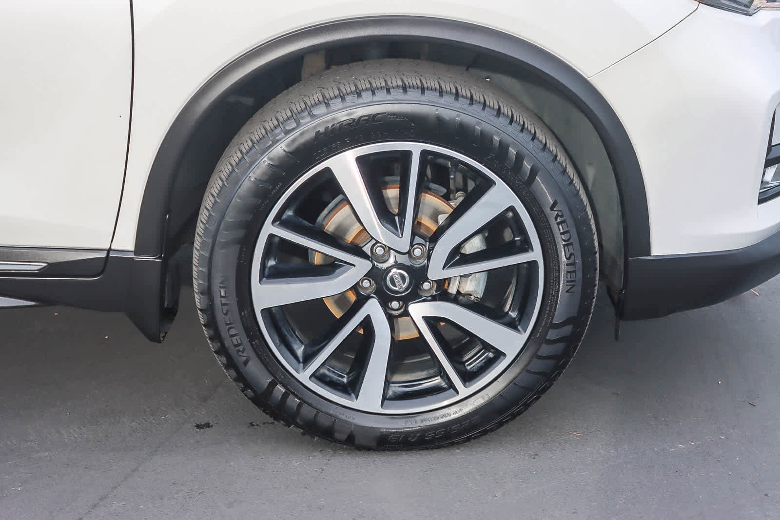 Used 2020 Nissan Rogue SL image 9