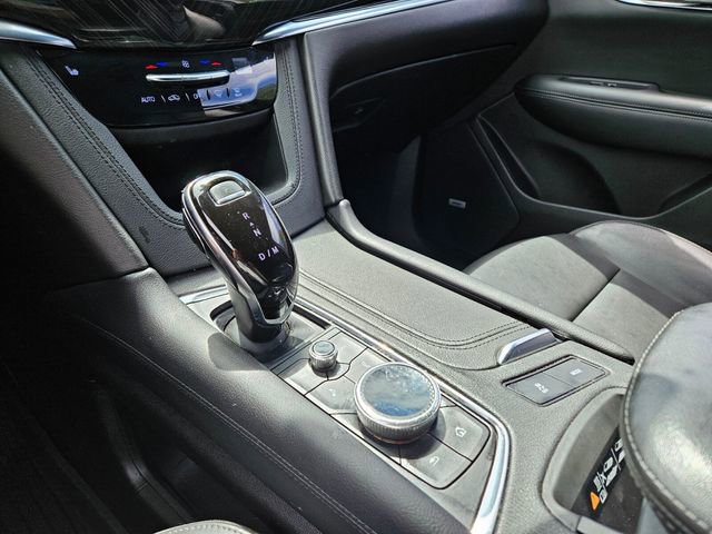 Used 2020 Cadillac XT6 Premium Luxury AWD/4WD image 24