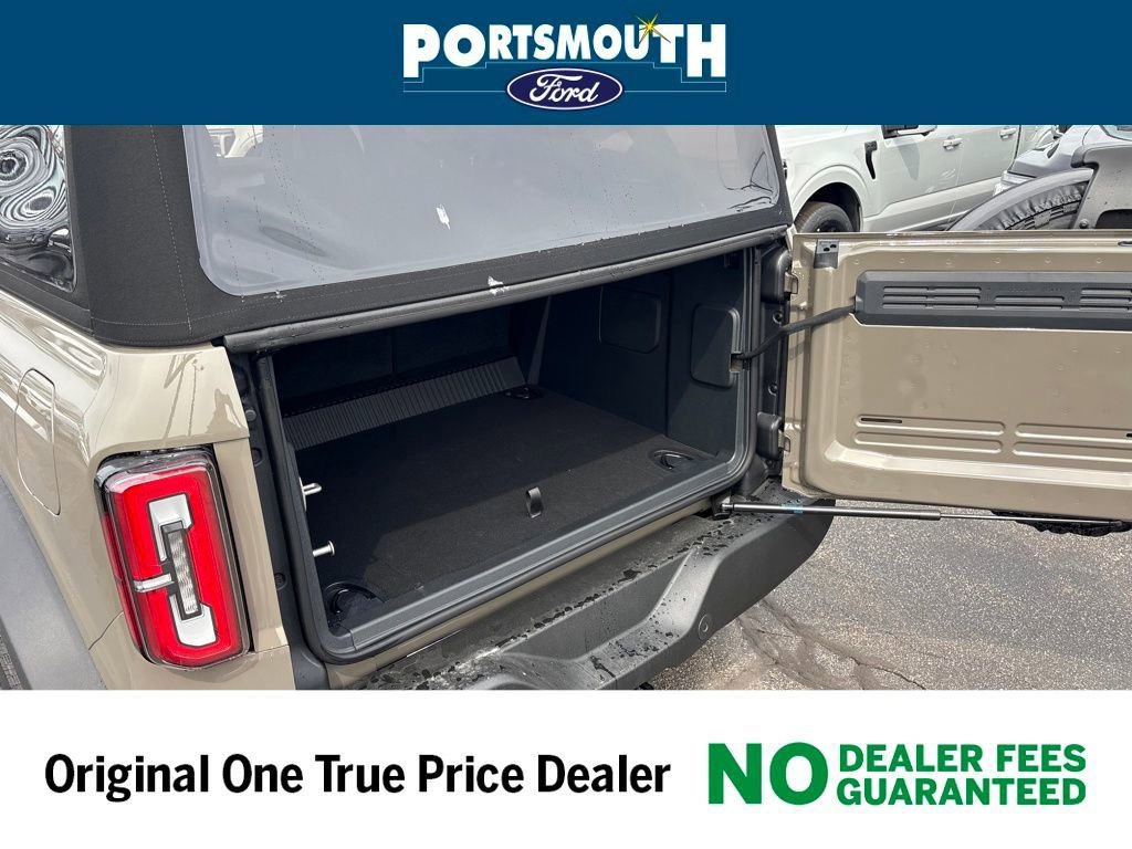 New 2026 Ford Bronco Outer Banks w/ Black Appearance Package AWD/4WD image 30