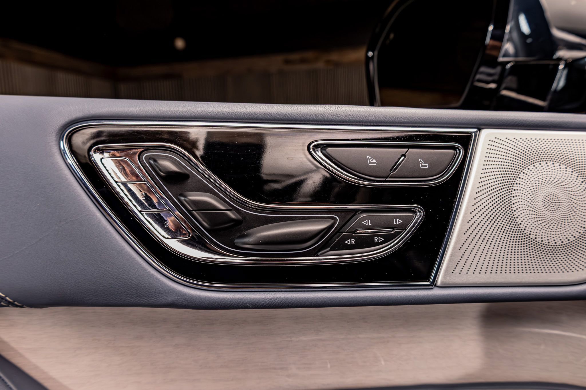 Used 2024 Lincoln Navigator Black Label image 21