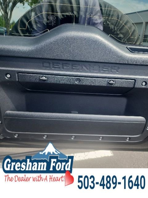 Used 2023 Land Rover Defender 110 S AWD/4WD image 19