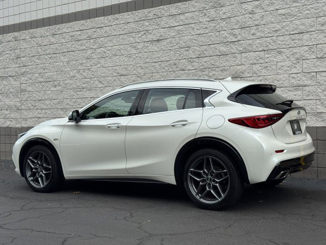 Used 2018 INFINITI QX30 Premium w/ Navigation Package FWD image 14