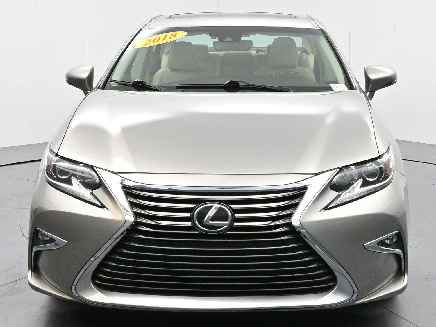 Used 2018 Lexus ES 350 w/ Accessory Package image 6