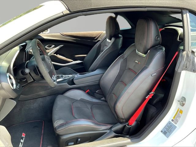 Used 2021 Chevrolet Camaro ZL1 RWD image 20