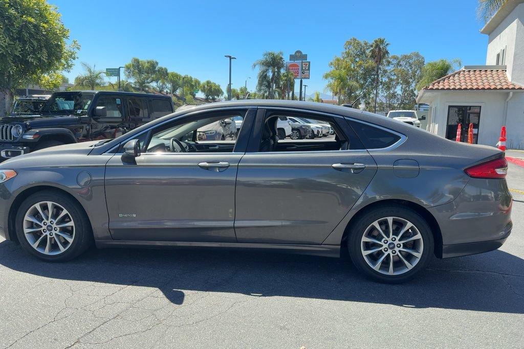 Used 2017 Ford Fusion Energi SE FWD image 9