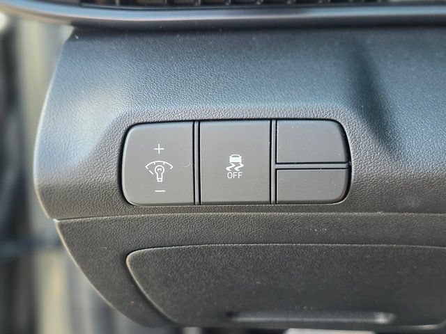 New 2026 Hyundai Elantra Sport FWD image 33