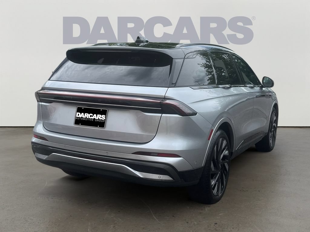 Used 2024 Lincoln Nautilus Reserve w/ Equipment Group 202A AWD/4WD image 7