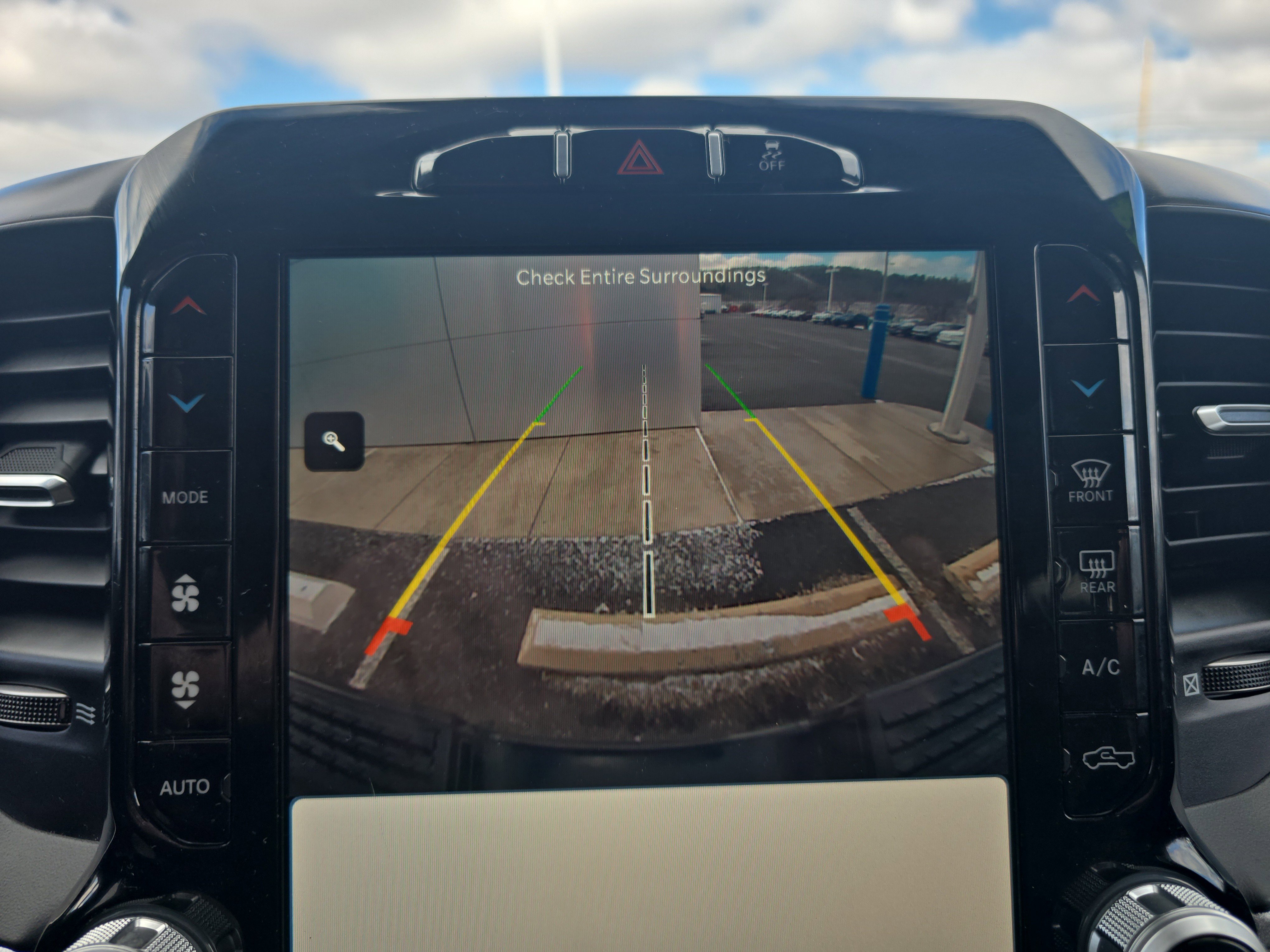 Used 2024 RAM 2500 Laramie image 28