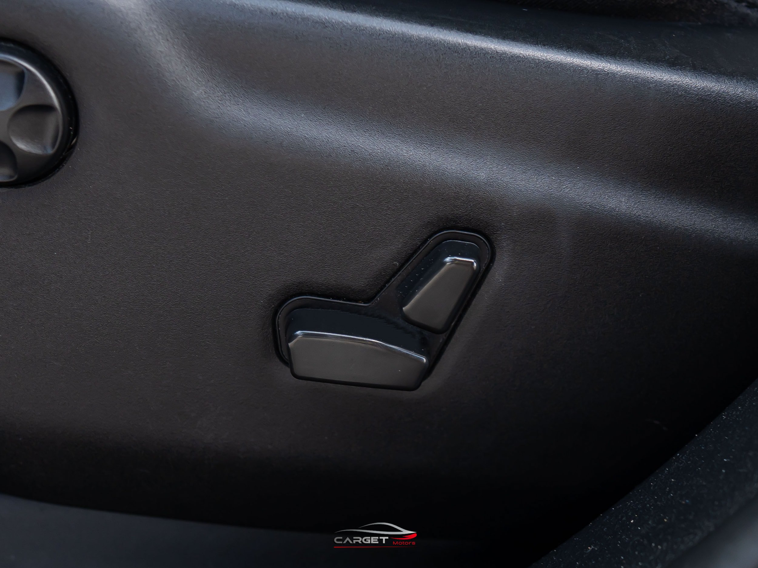 Used 2021 Dodge Durango R/T w/ Technology Group AWD/4WD image 39